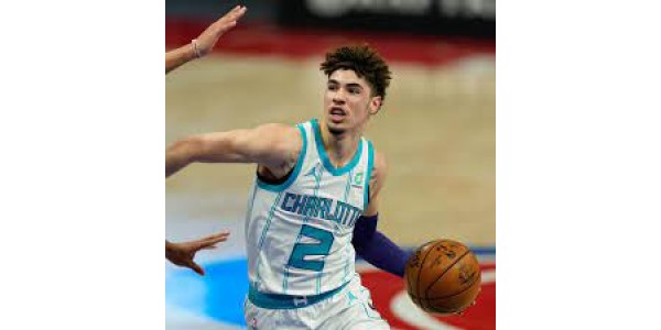 LaMelo Ball perdió el tiempo para cambiar el dorsal LaMelo Ball perdió el tiempo para cambiar el dorsal